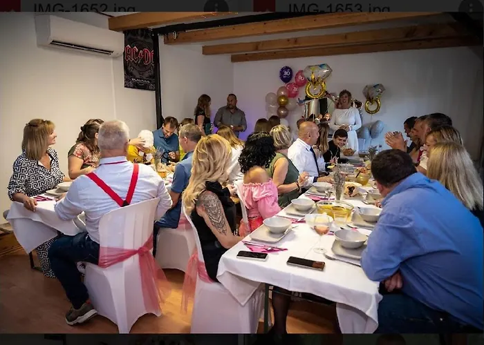 דירה Wow! - Wood & Wellness Apartmanhazak Hodoshat *